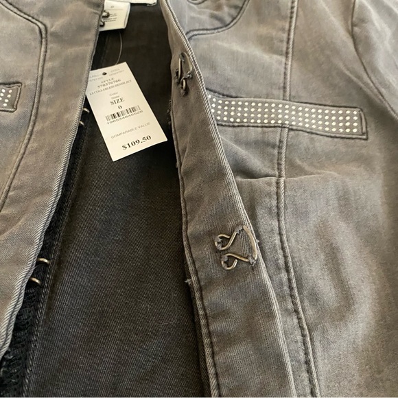 🔲 White House Black Market Denim Moto Jacket - Picture 6 of 8